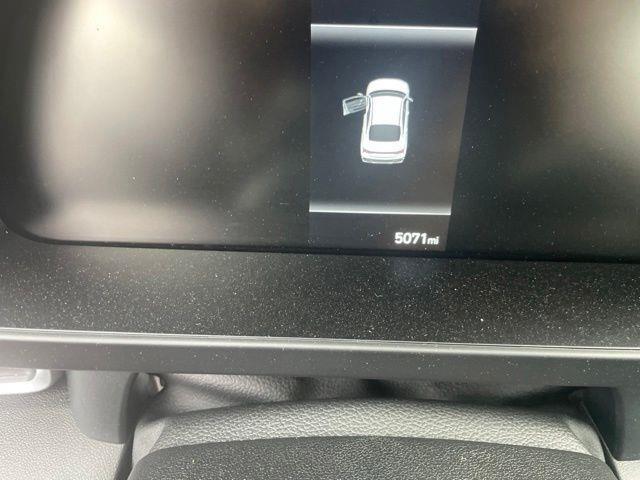Hyundai Elantra  2025