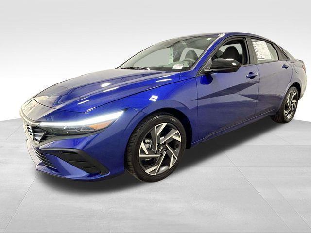 Hyundai Elantra  2025