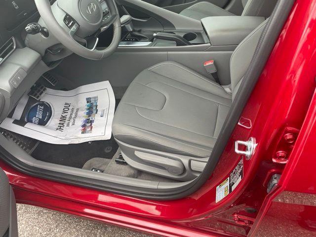 Hyundai Elantra  2025