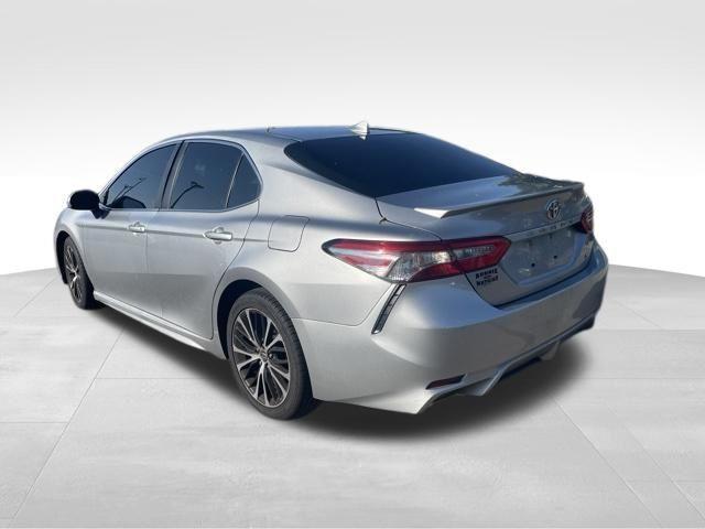 Toyota Camry  2019
