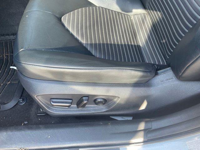 Toyota Camry  2019