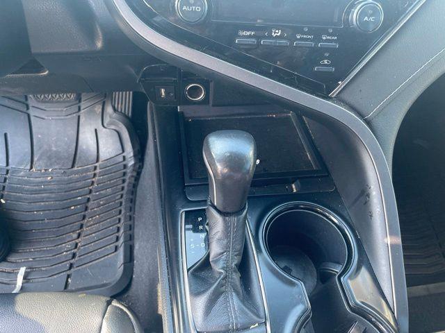 Toyota Camry  2019