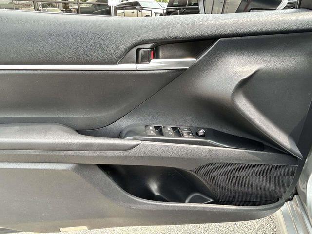 Toyota Camry  2019