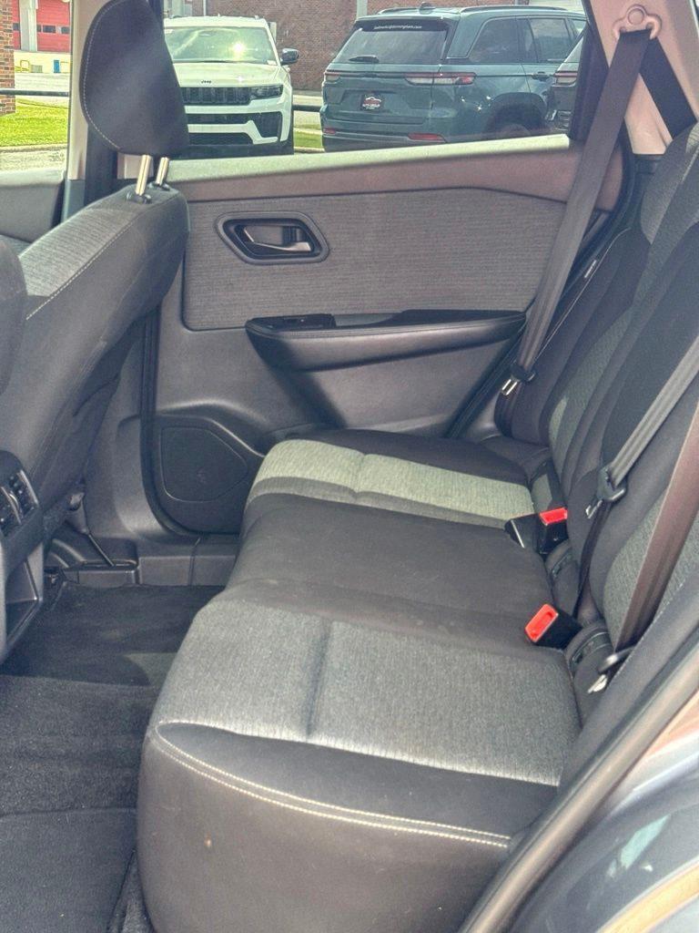 Nissan Rogue  2022