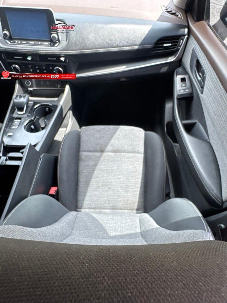 Nissan Rogue  2022