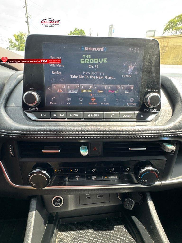 Nissan Rogue  2022