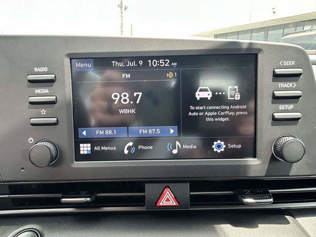 Hyundai Elantra  2025