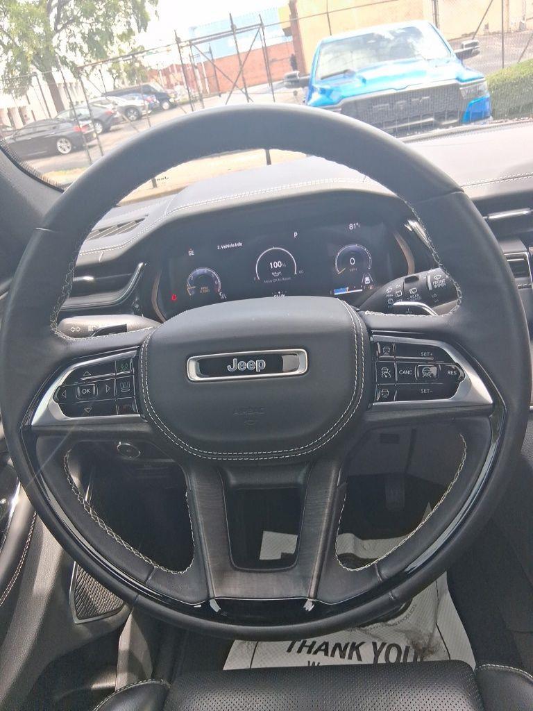 Jeep Grand Cherokee  2023