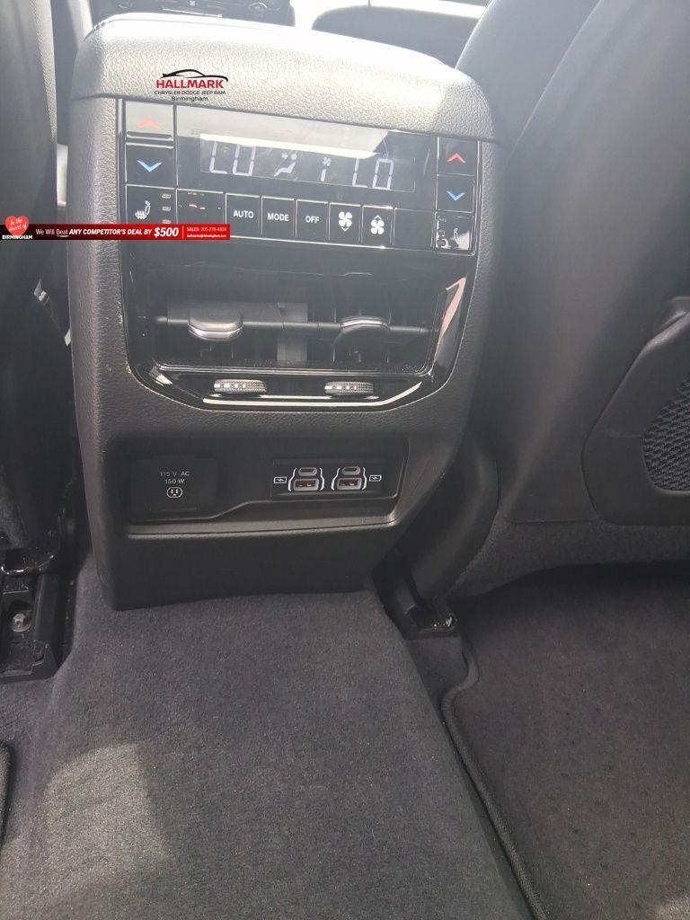 Jeep Grand Cherokee  2023