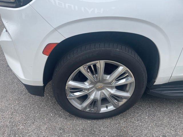 Chevrolet Suburban  2021