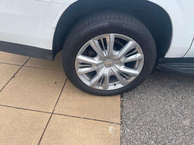 Chevrolet Suburban  2021