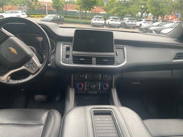Chevrolet Suburban  2021