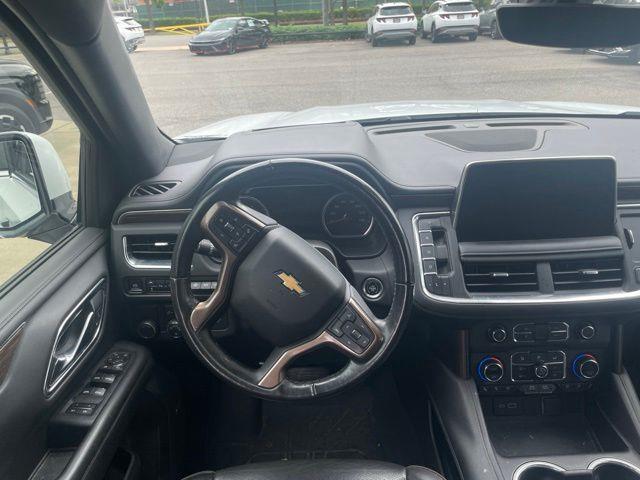 Chevrolet Suburban  2021