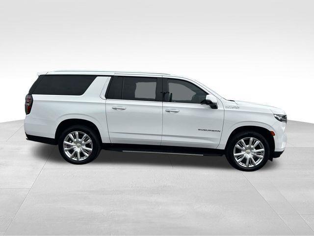 Chevrolet Suburban  2021