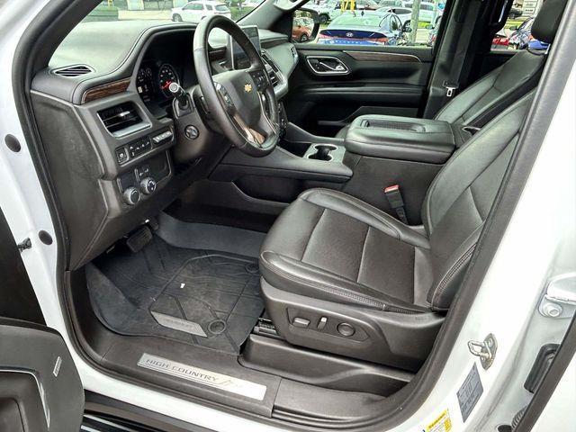Chevrolet Suburban  2021