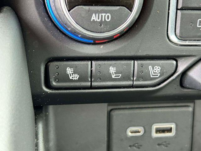Chevrolet Suburban  2021
