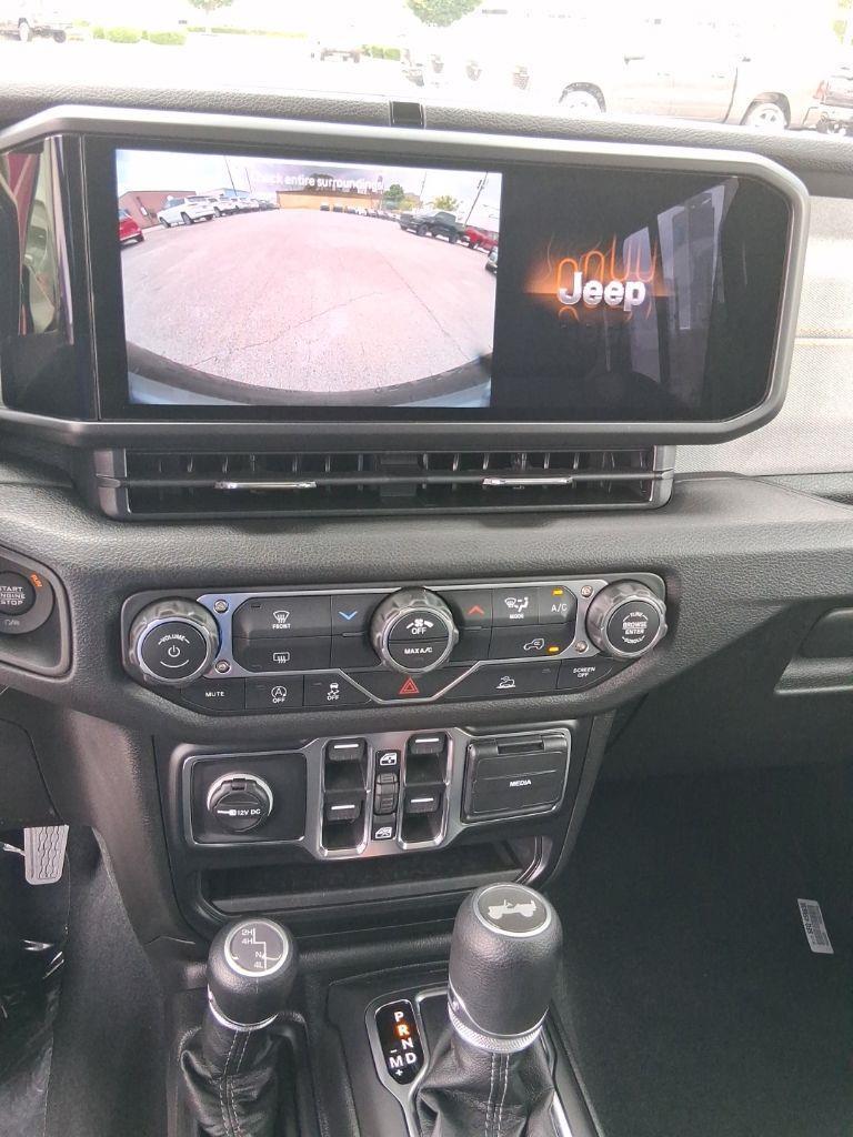Jeep Wrangler  2026
