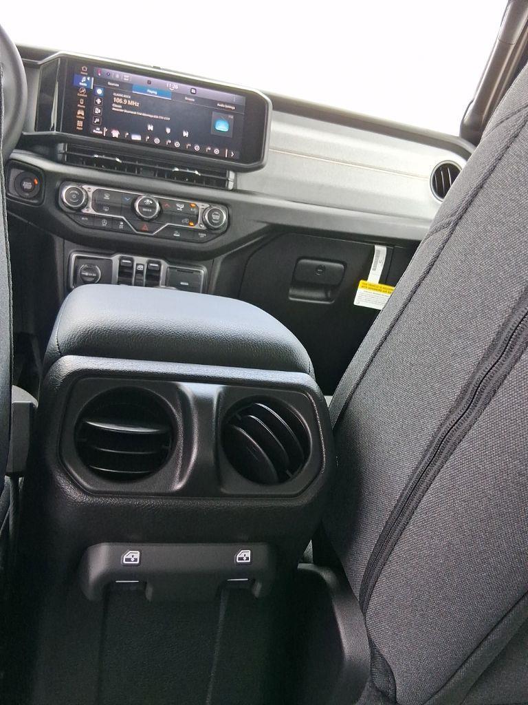 Jeep Wrangler  2026