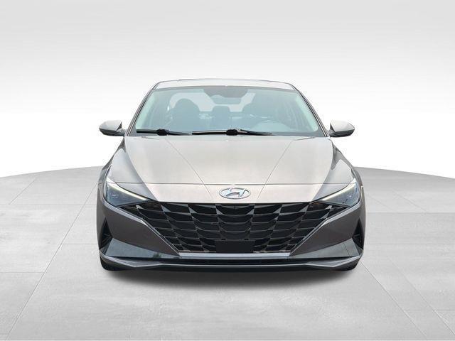 Hyundai Elantra  2023