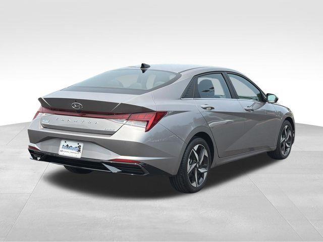 Hyundai Elantra  2023