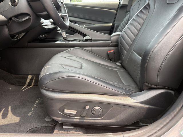 Hyundai Elantra  2023