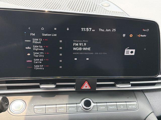 Hyundai Elantra  2023