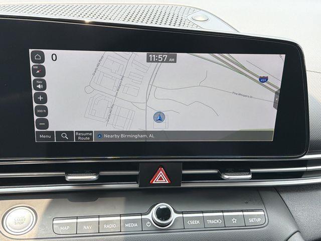 Hyundai Elantra  2023