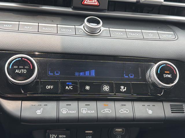Hyundai Elantra  2023