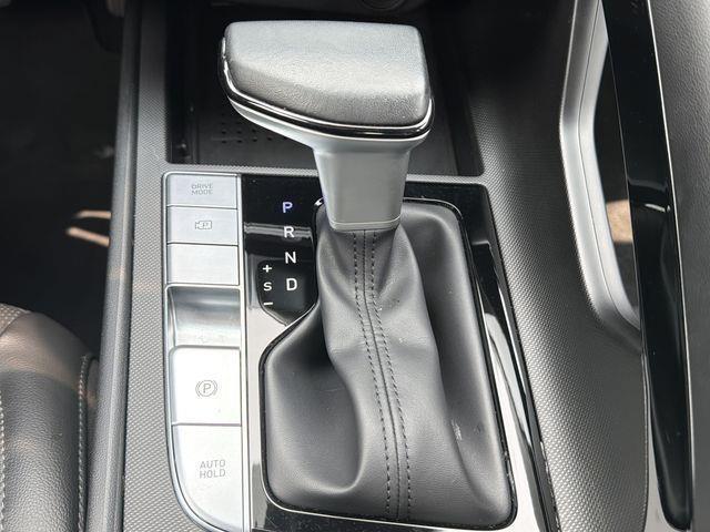 Hyundai Elantra  2023