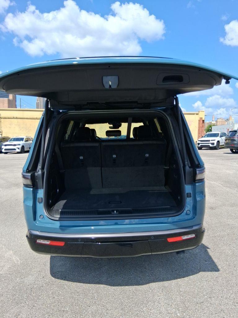 Jeep Wagoneer  2026