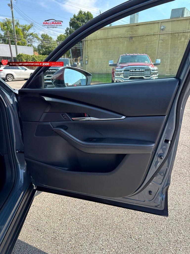 Mazda CX-30  2023