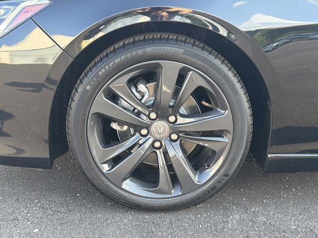 Acura TLX  2023
