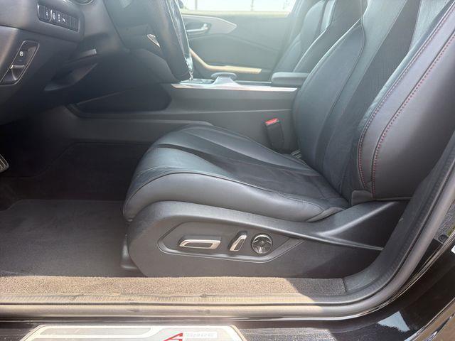 Acura TLX  2023