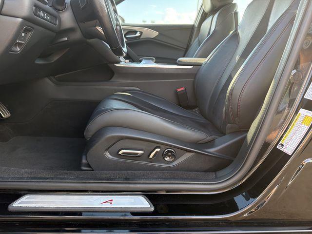 Acura TLX  2023