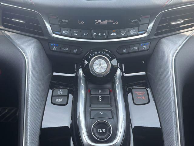 Acura TLX  2023