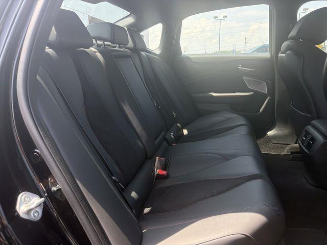 Acura TLX  2023