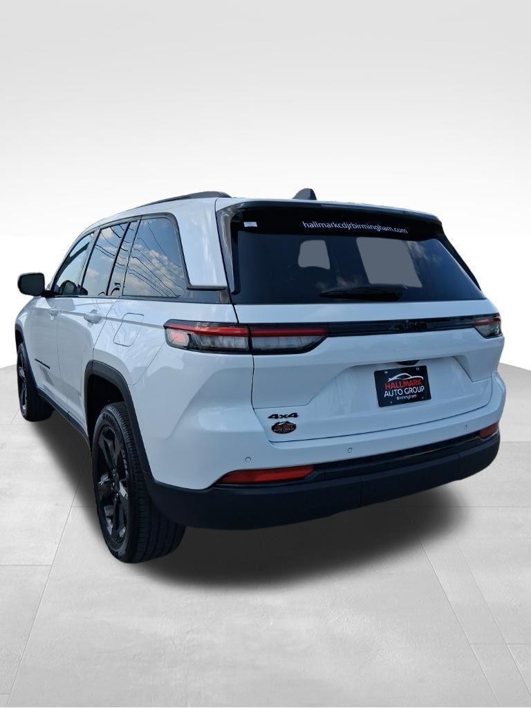 Jeep Grand Cherokee  2024