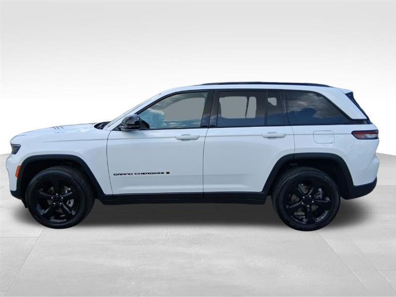 Jeep Grand Cherokee  2024