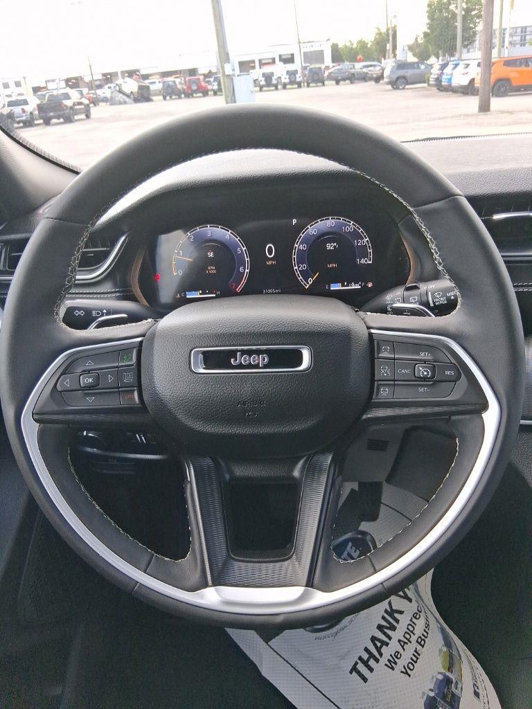 Jeep Grand Cherokee  2024