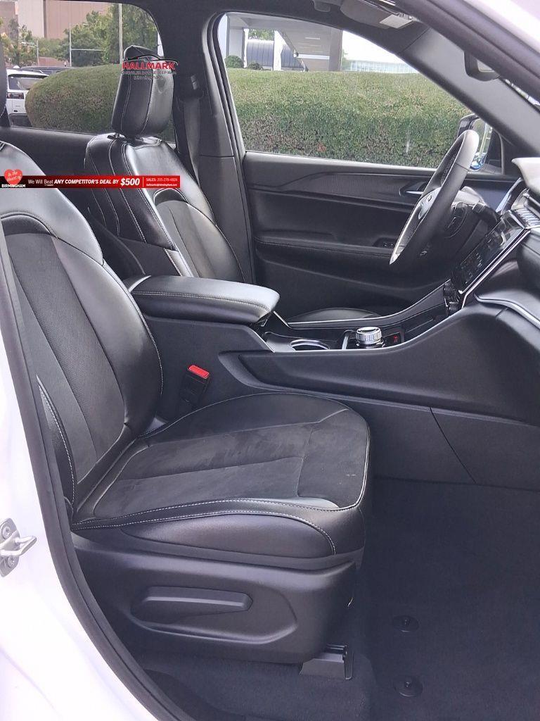 Jeep Grand Cherokee  2024