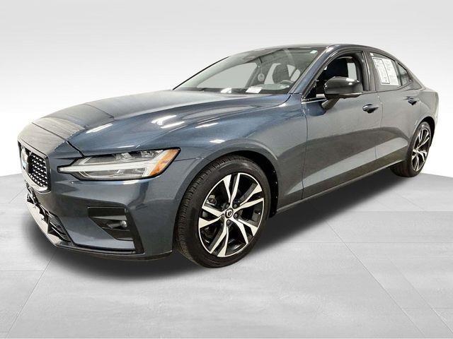 Volvo S60  2024