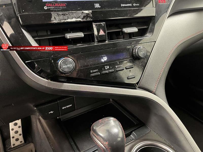 Toyota Camry  2022