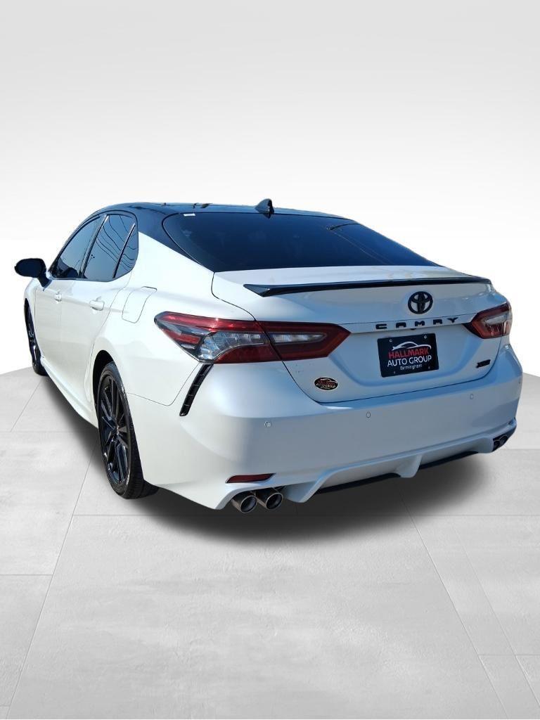 Toyota Camry  2021