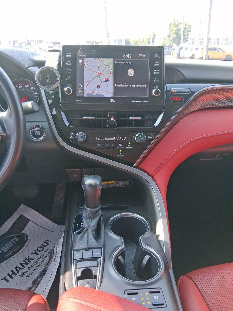 Toyota Camry  2021