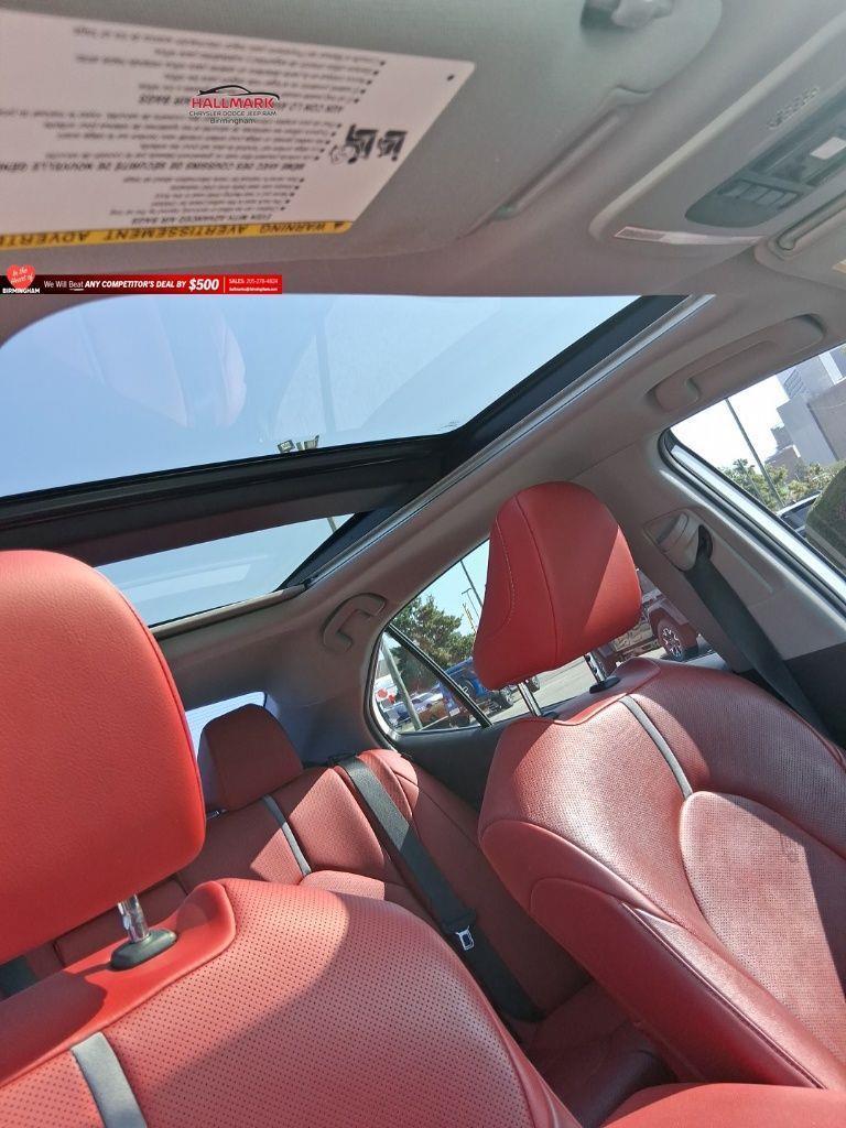 Toyota Camry  2021