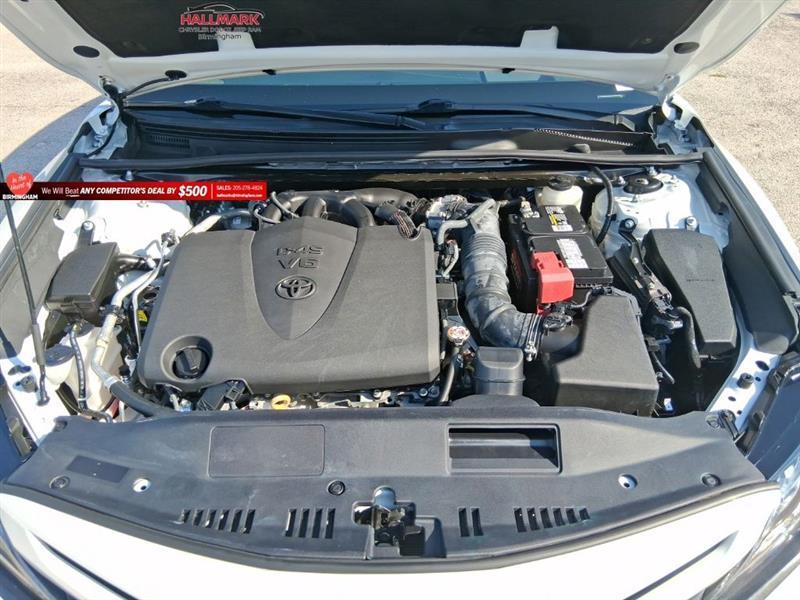 Toyota Camry  2021
