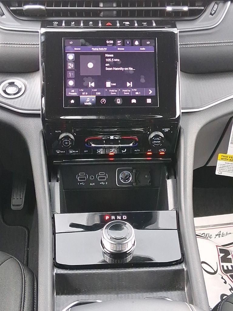Jeep Grand Cherokee  2026