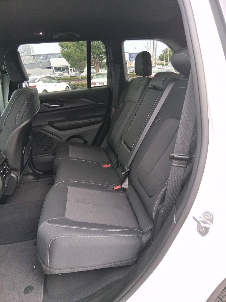Jeep Grand Cherokee  2026