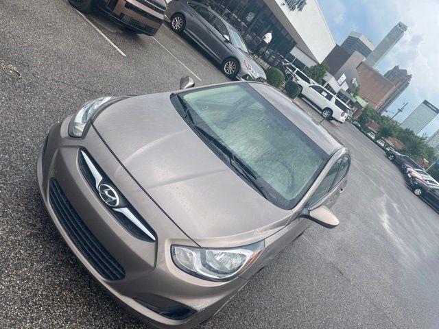 Hyundai Accent  2013