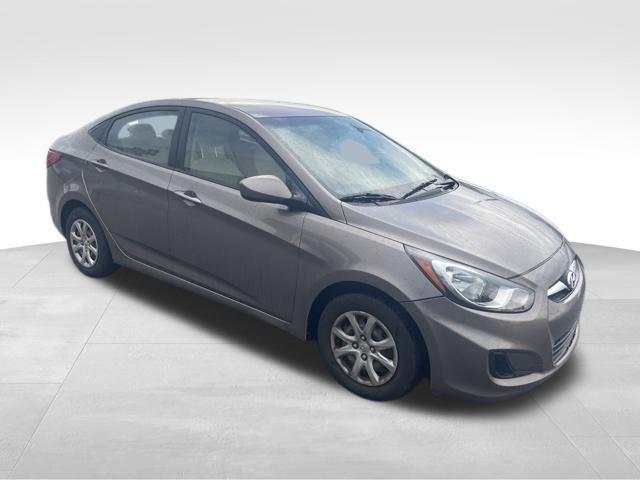 Hyundai Accent  2013